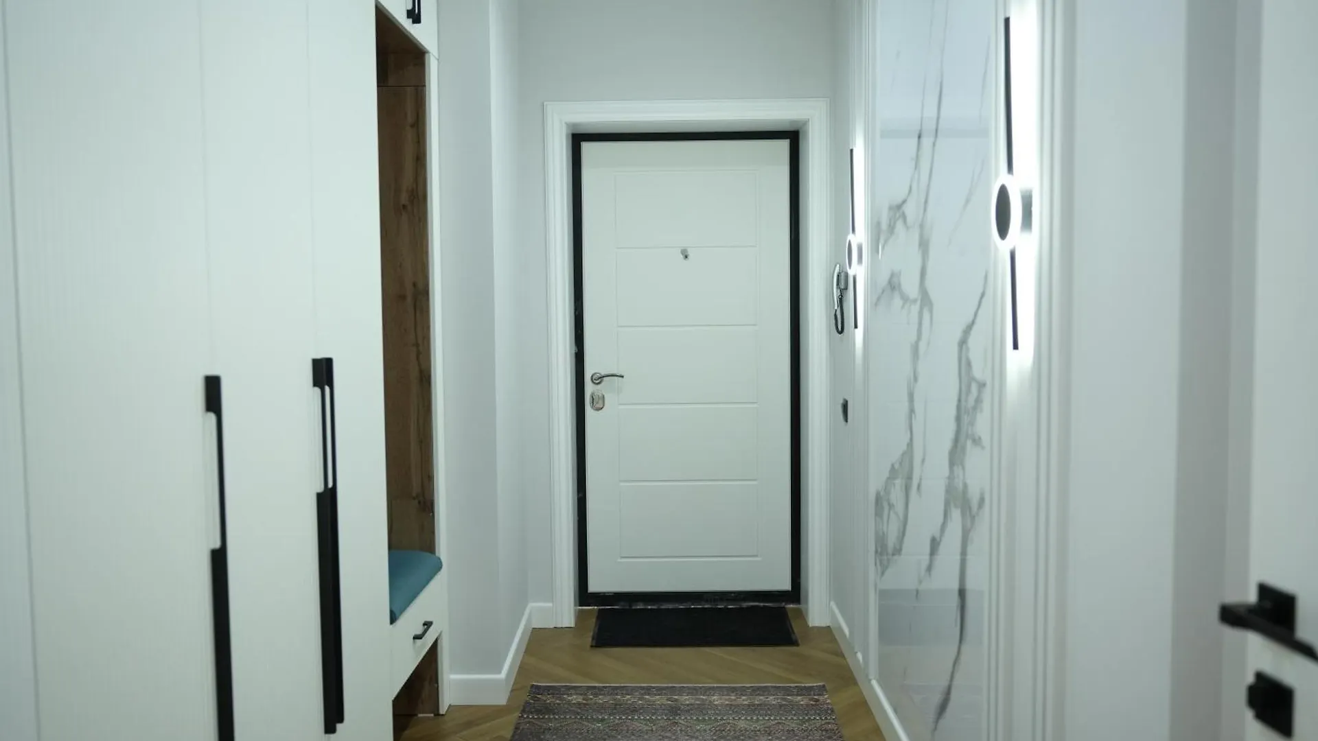 Lux Apartment На Абая Жк Lake Town Alma-Ata