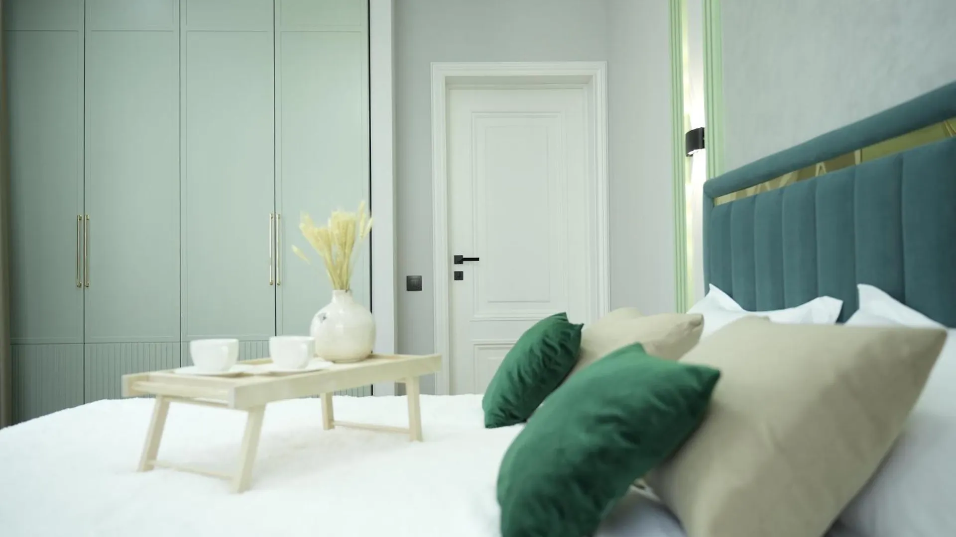 Lux Apartment На Абая Жк Lake Town Alma-Ata 0*,  Kazakstan